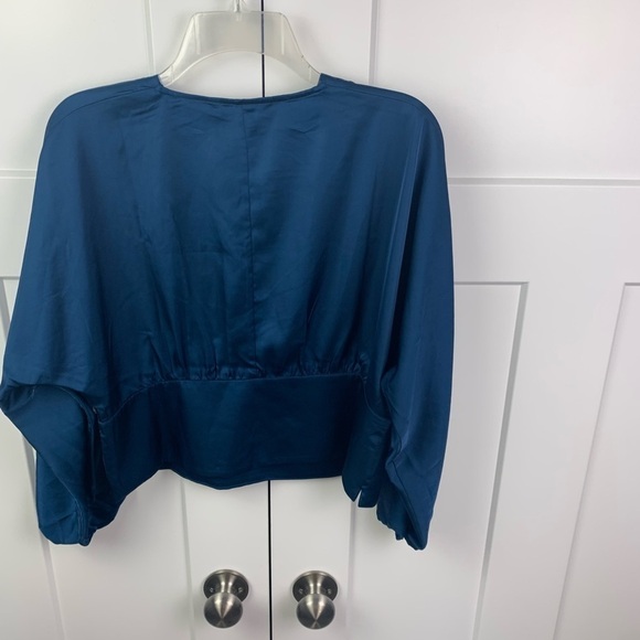 Banana Republic Factory Size 14 Satin Blouse Cropped Balloon Sleeve Blue - Picture 6 of 10
